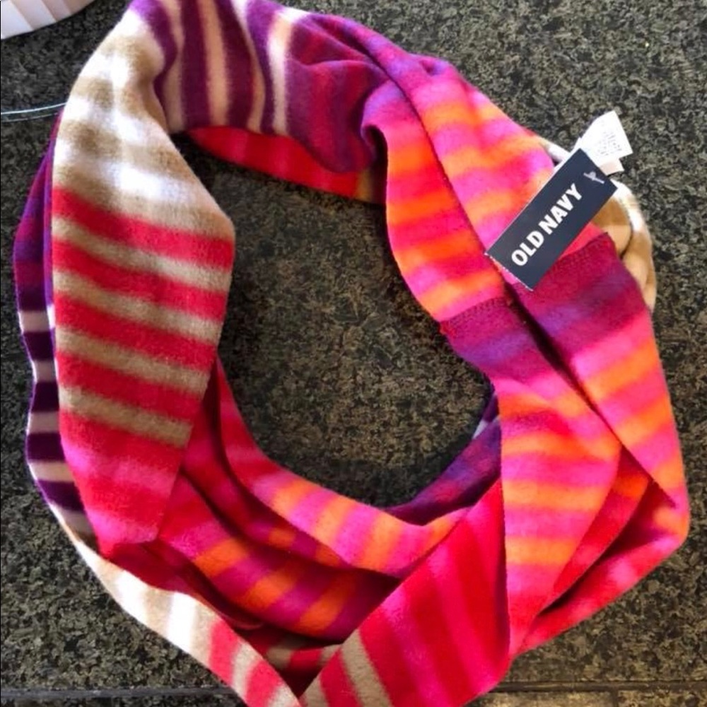 Old navy scarf